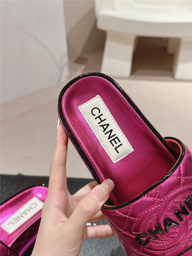 Ch**el fuchsia quilted mules sandals
