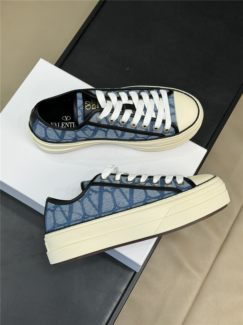 Va1e*ntin0 blue canvas flat sneakers
