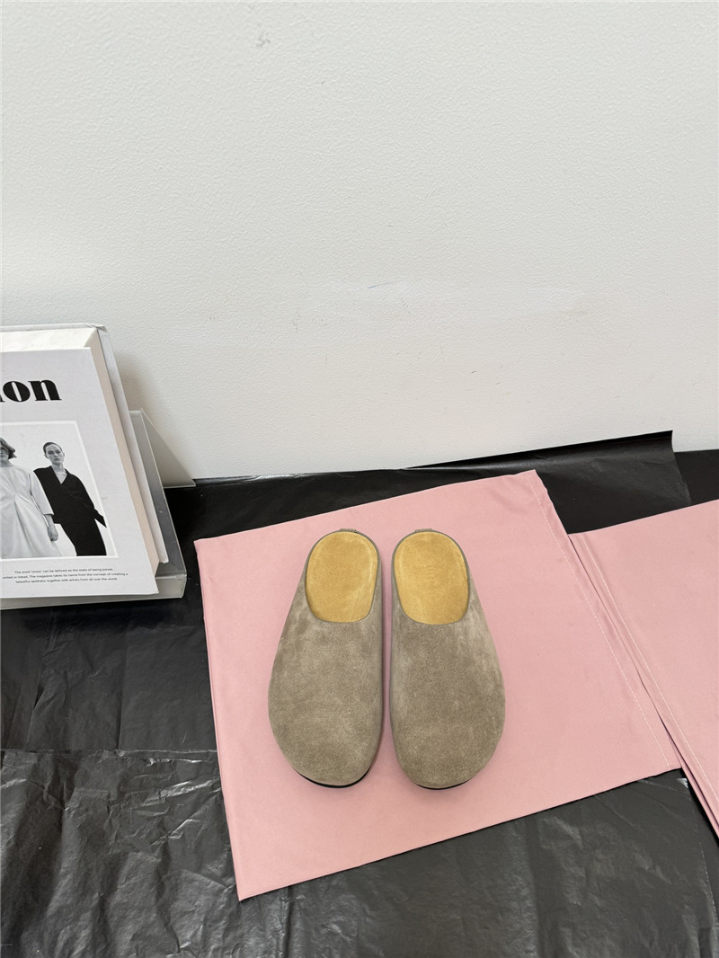 The R0w hugo suede mules