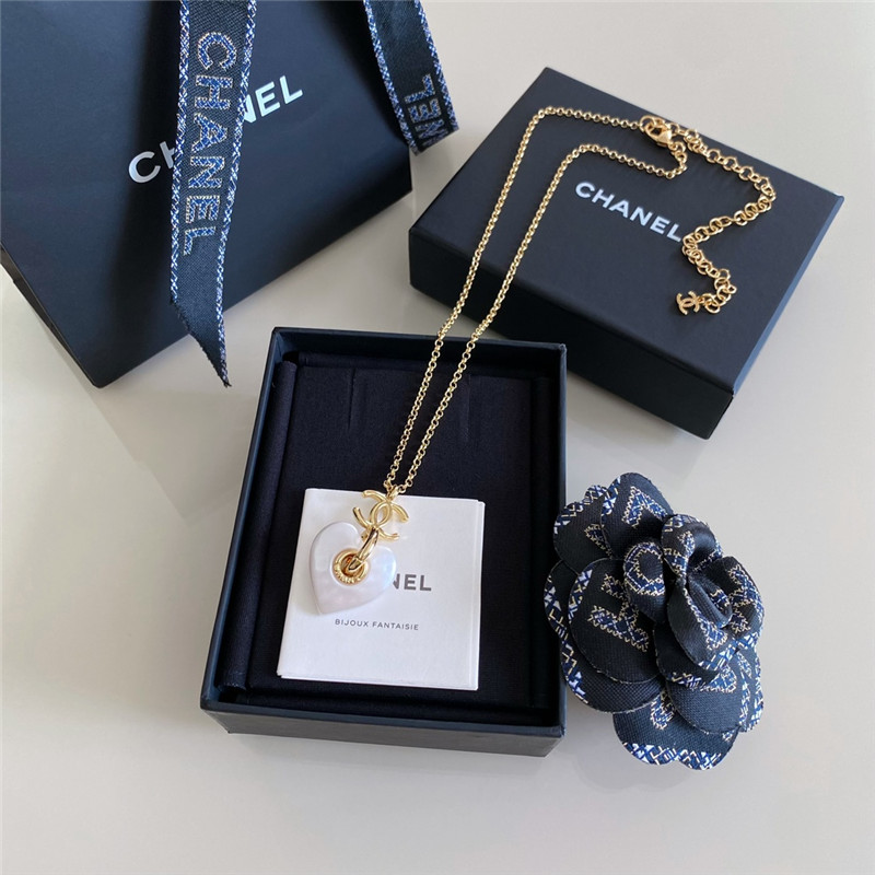 Ch**el gold double c white love necklace