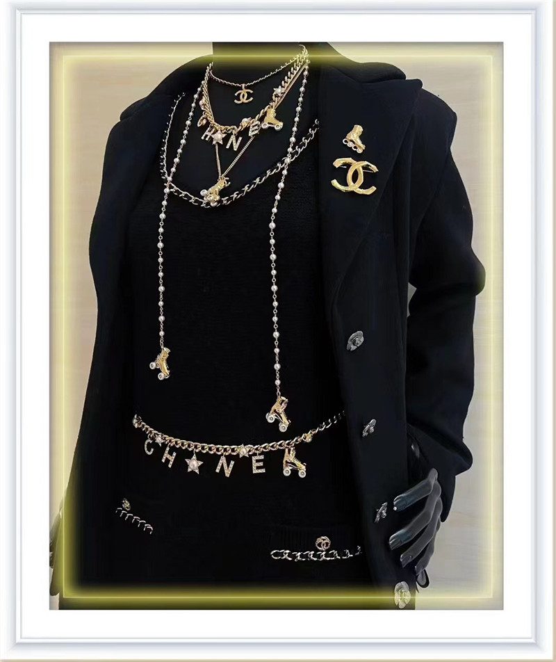 Ch**el letter skates necklace