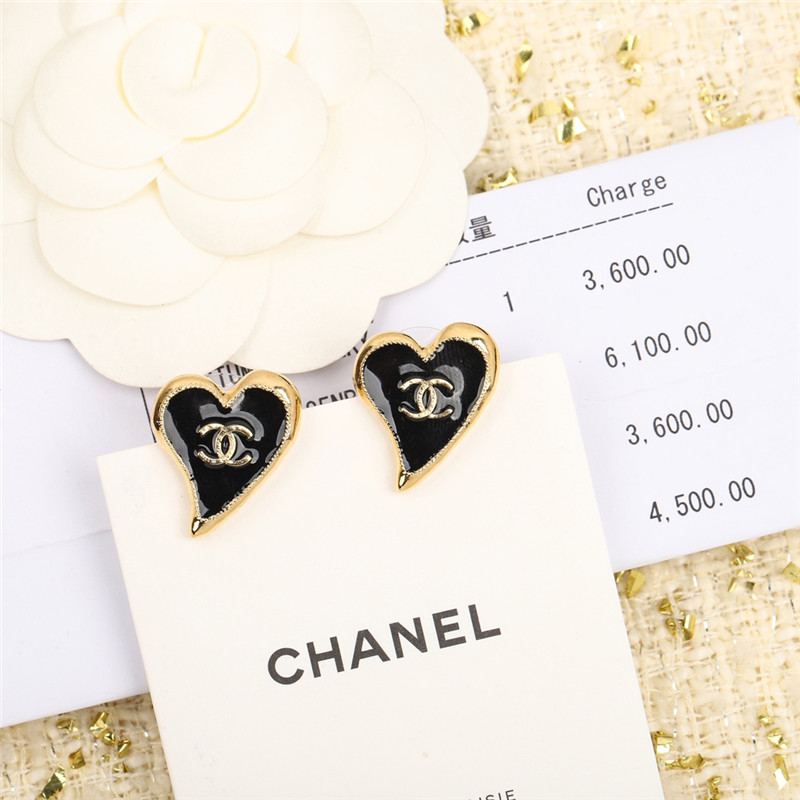 Ch**el dripping oil love double c earrings