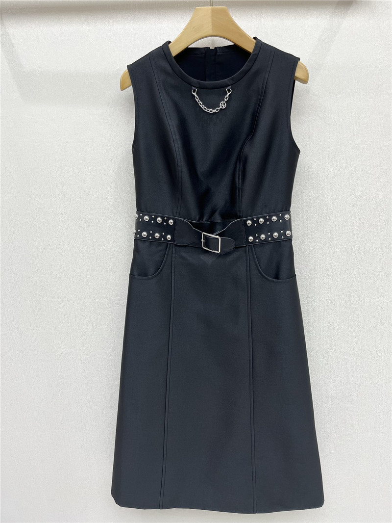 l0vis Vvtt0n lv sleeveless dress