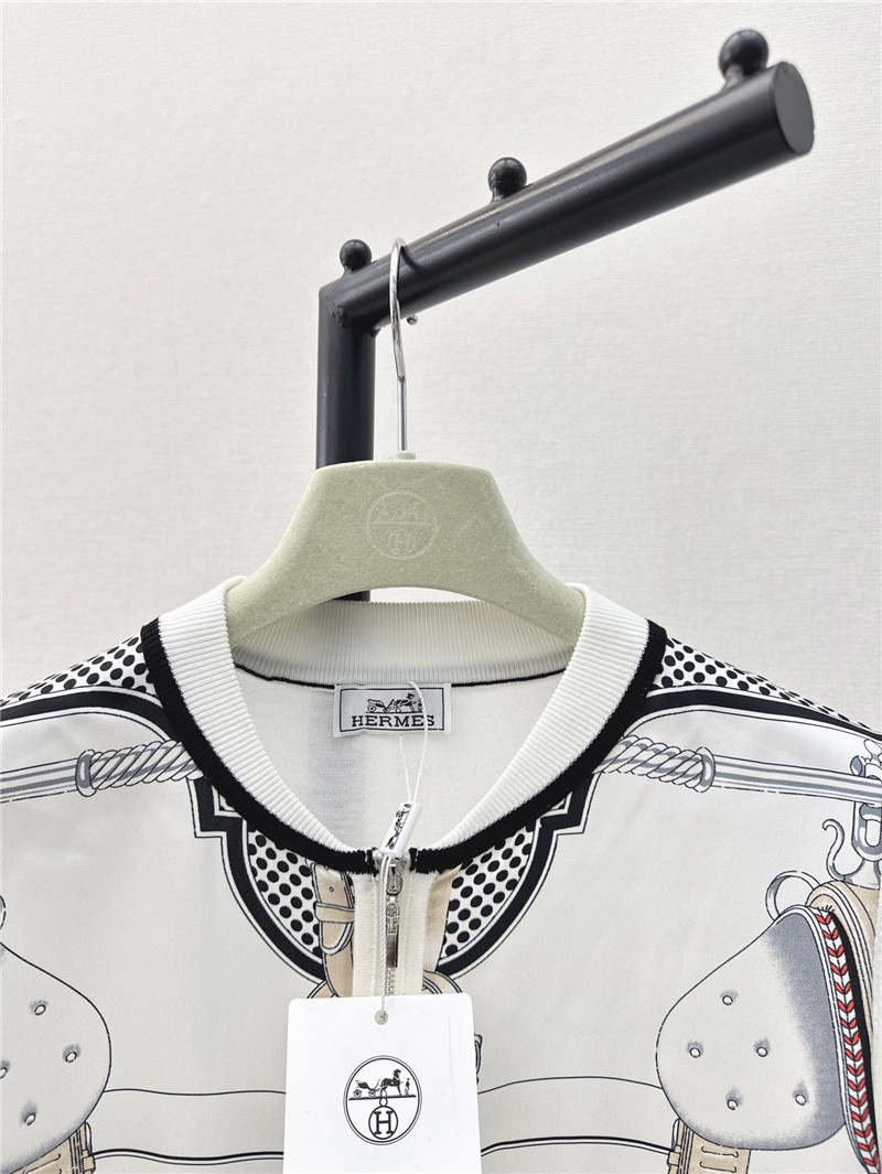 H**me5 horse printed cardigan in white
