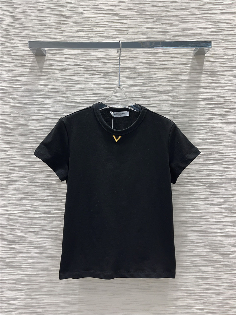 Va1e*ntin0 v-buckle hardware t-shirt replica designer clothes