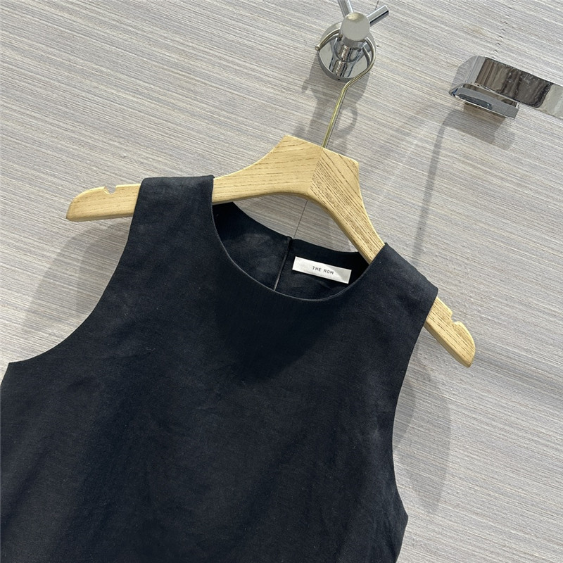 The R0w minimalist cotton and linen suit replica d&g clothing