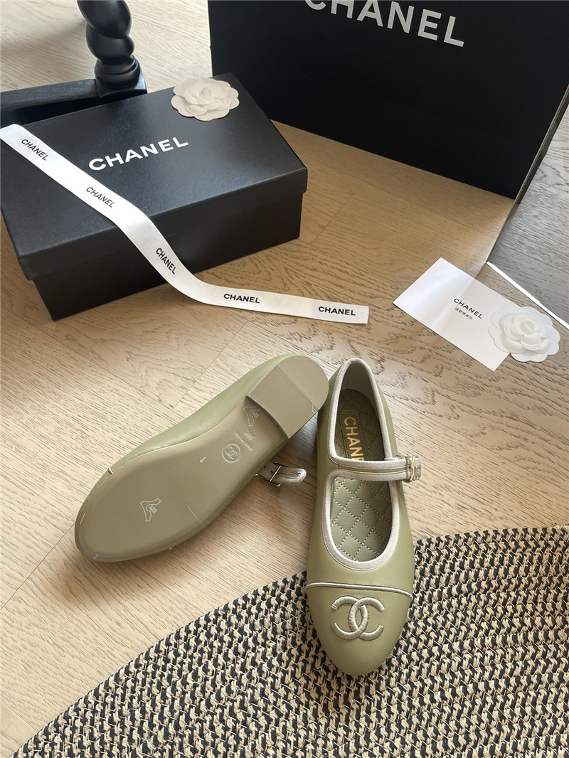 Ch**el mary janes green leather ballet flats