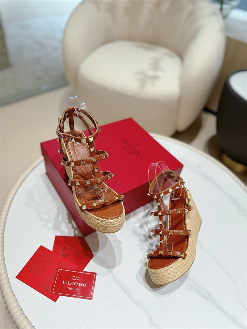 Va1e*ntin0 garavani rockstud wedge sandals brown