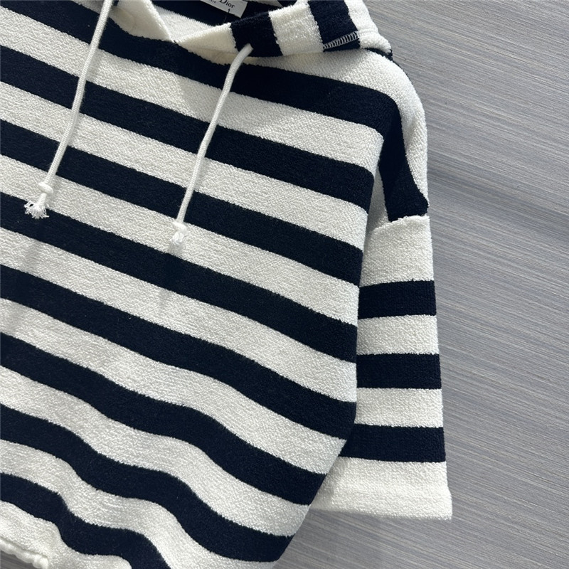 D10r new hooded short sleeve replica designer clothes