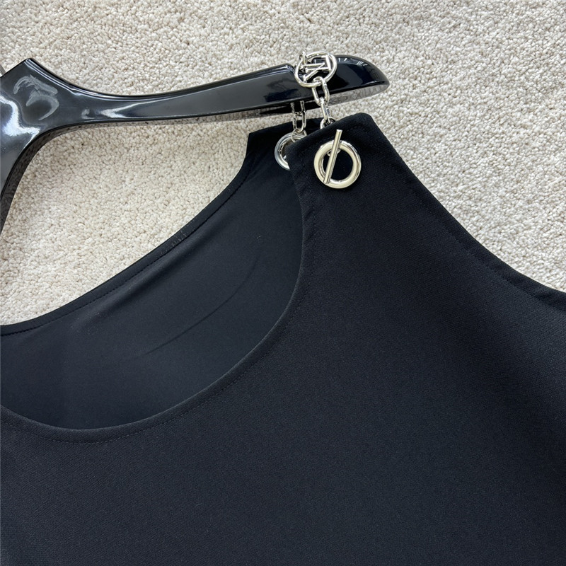 l0vis Vvtt0n lv logo chain strap shift dress replica clothes