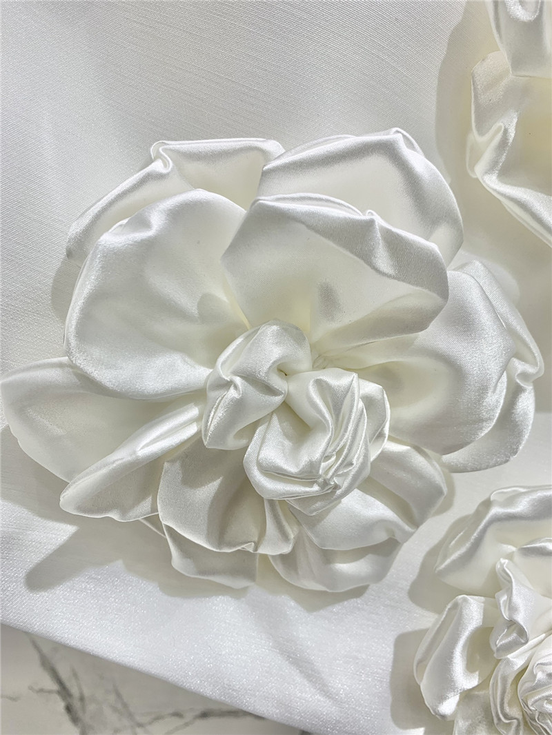 Va1e*ntin0 three-dimensional flower skirt replica d&g clothing