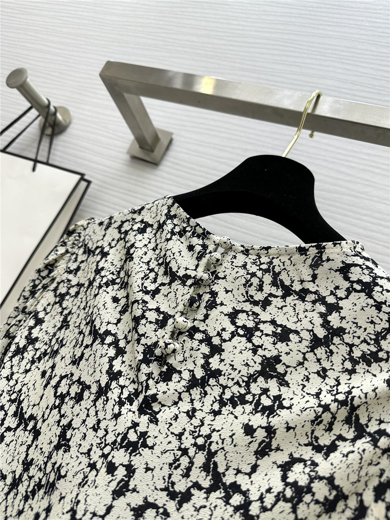 Ch**el puff sleeve dress cheap designer replica clothes