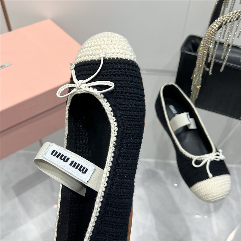 Miu Miu Cotton Crochet Ballet Flats in Black