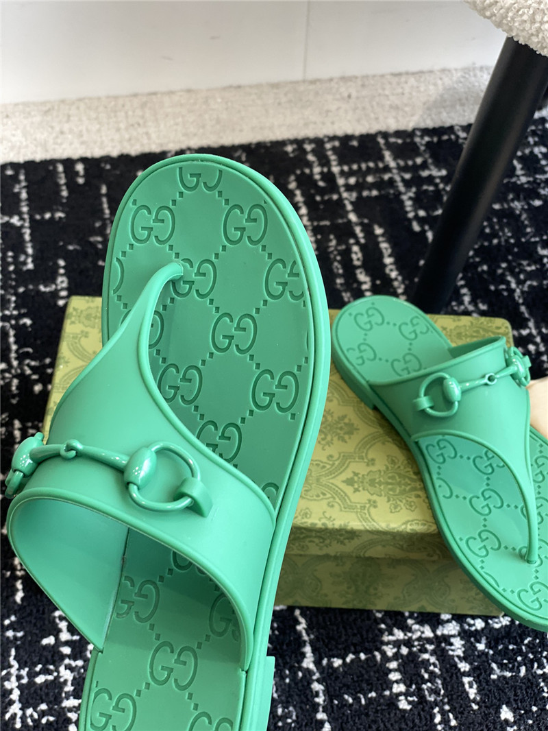 Gvc*1 horsebit thong sandals in green