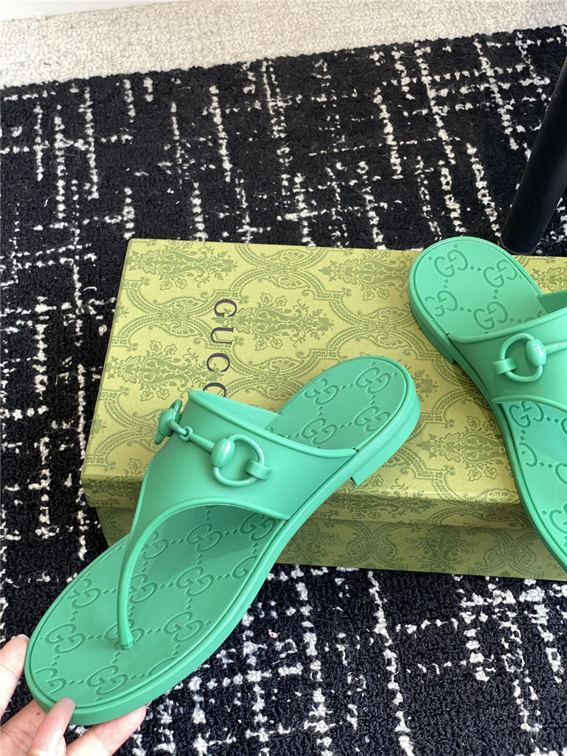 Gvc*1 horsebit thong sandals in green