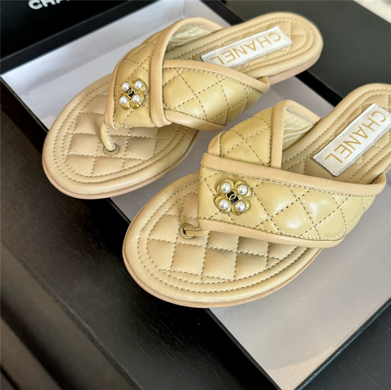 Ch**el tweed beige flats flip flop