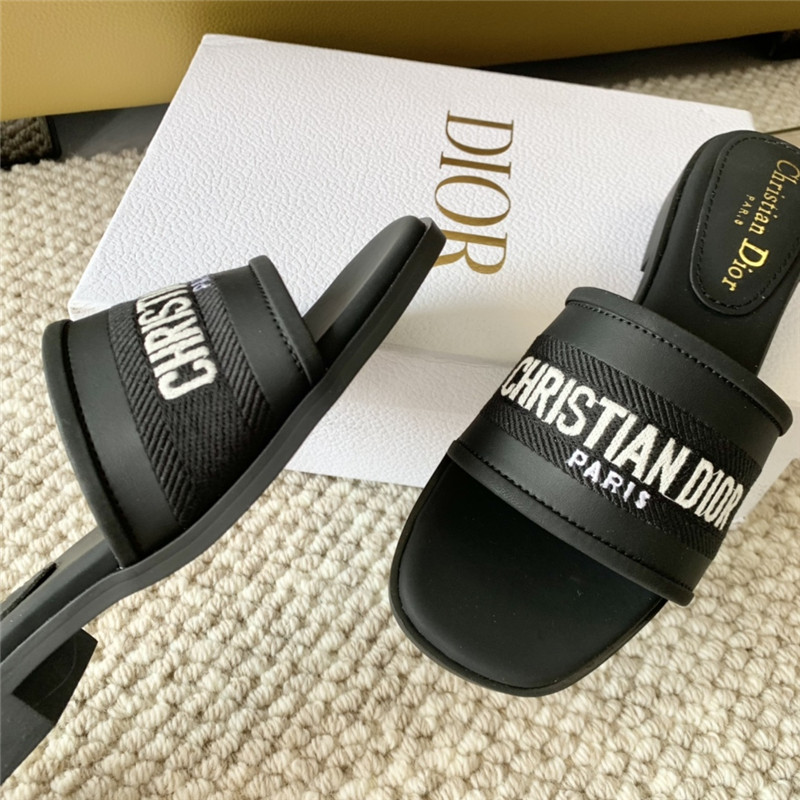 D10r black calfskin dway slide