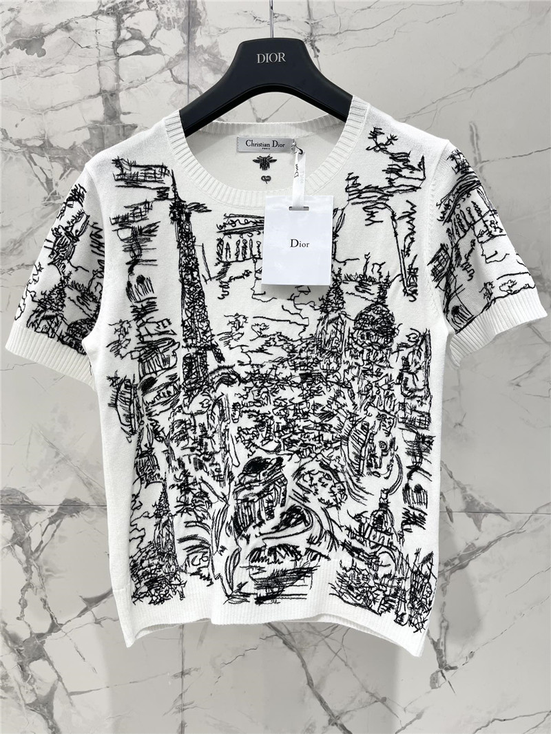 D10r embroidered painting knit t-shirt in white