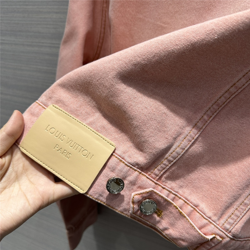 l0vis Vvtt0n embroidered accent light pink denim jacket