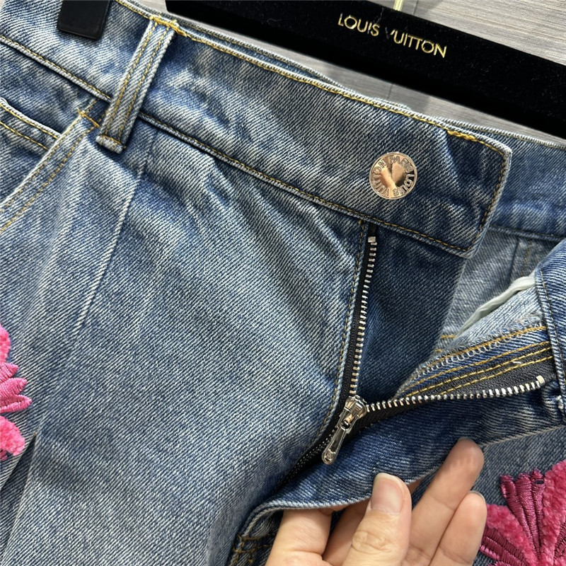 l0vis Vvtt0n lv denim shorts replica clothes