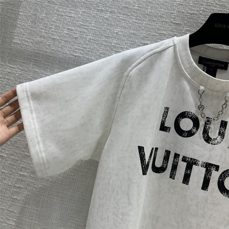 l0vis Vvtt0n lv distressed printed logo sports suit replica clothes