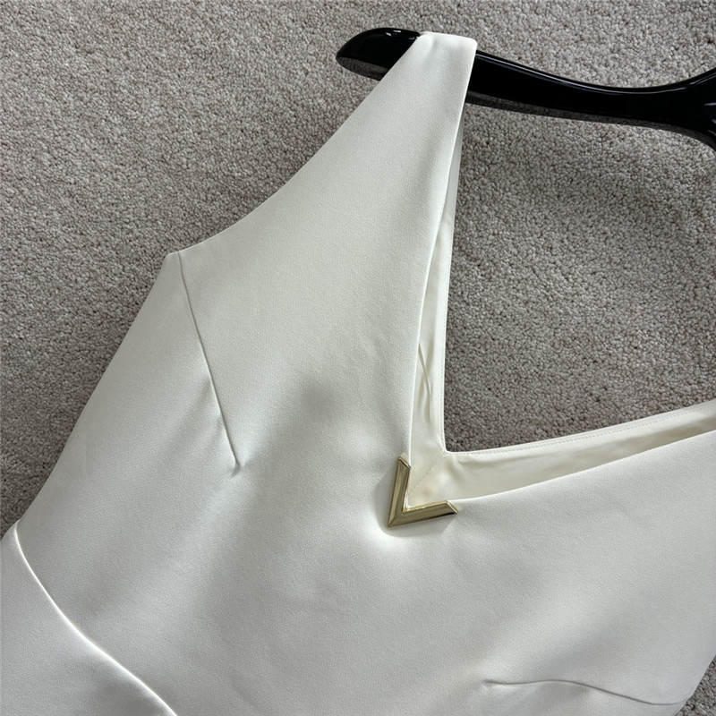 Va1e*ntin0 vest dress replica d&g clothing