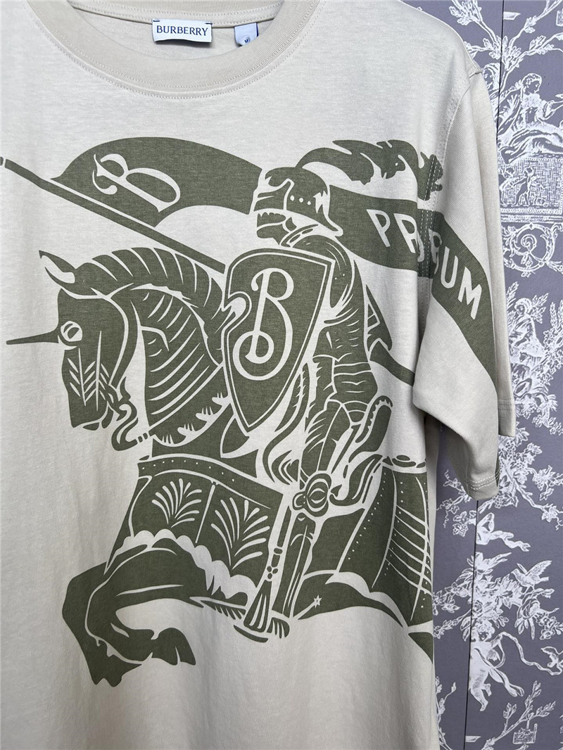 Bv*b*rry new t-shirt replica clothing sites