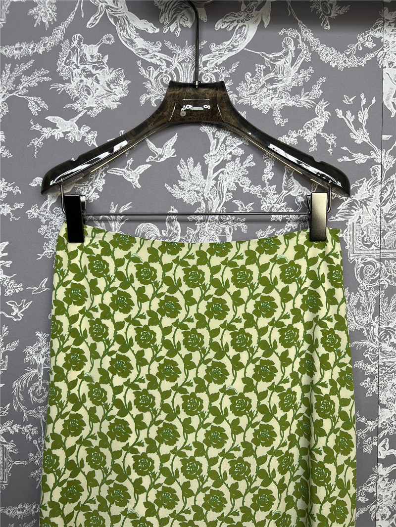 Gvc*1 new floral shirt and skirt suit replica clothes