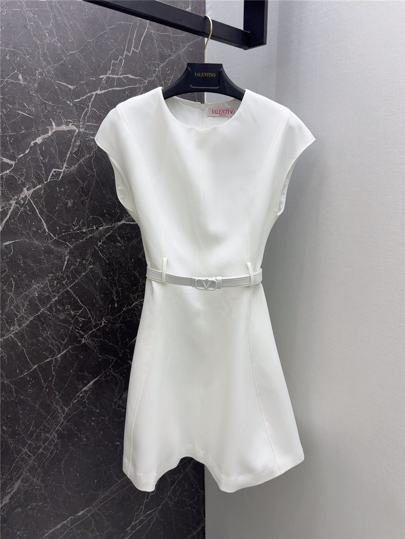 Va1e*ntin0 v-shaped belt short-sleeved dress replica clothes