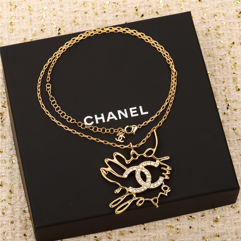 Ch**el necklace sweater chain