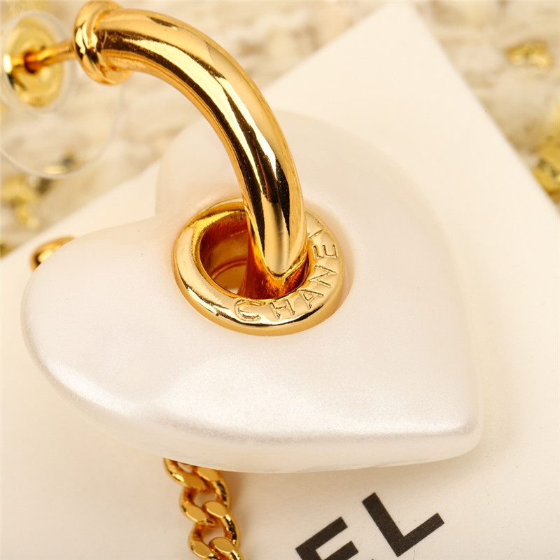 Ch**el love double c earrings