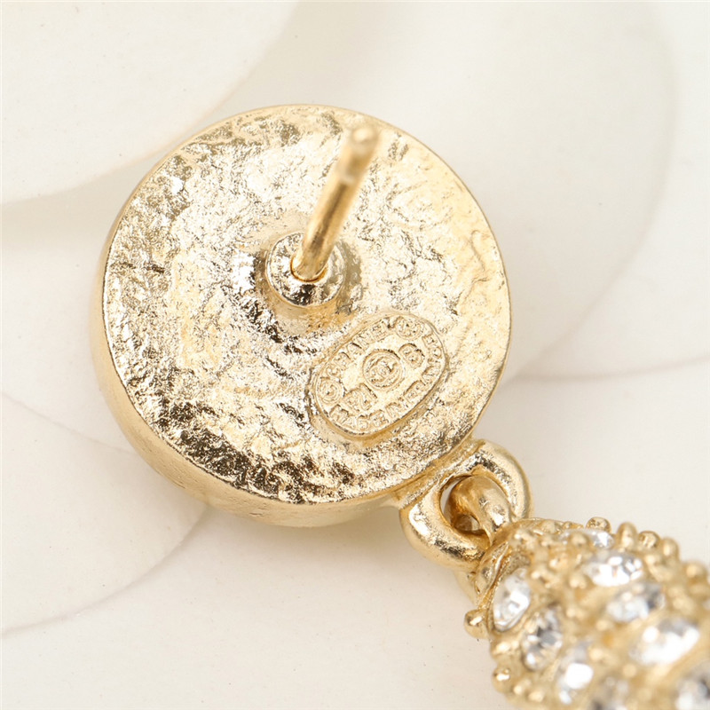 Ch**el small double c logo earrings