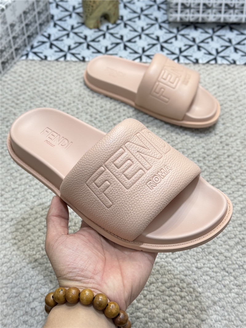 F**di roma slides pink