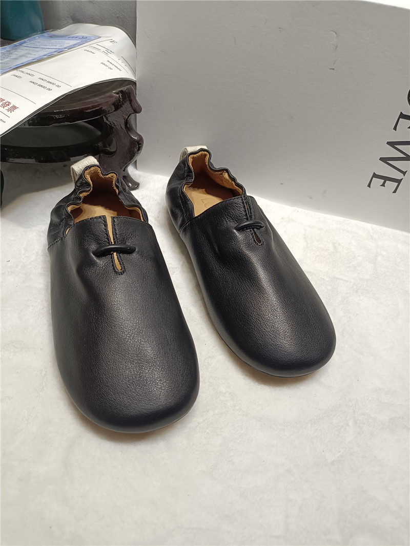 L0ew* black leather ballet flats