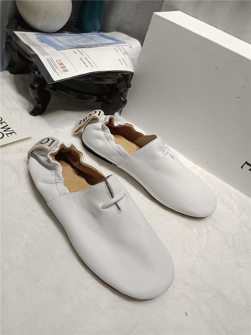 L0ew* white leather ballet flats