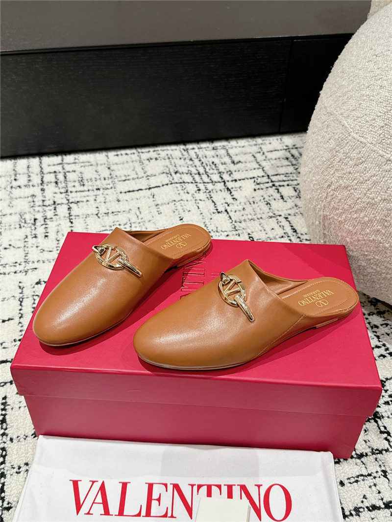 Va1e*ntin0 garavani vlogo signature leather mules in brown