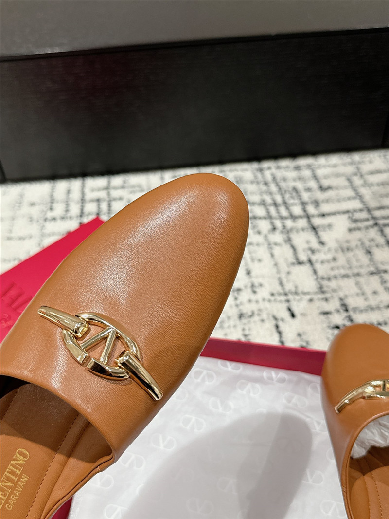 Va1e*ntin0 garavani vlogo signature leather mules in brown