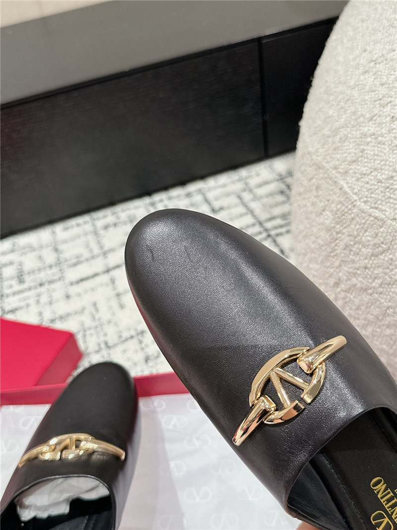Va1e*ntin0 garavani vlogo signature leather mules