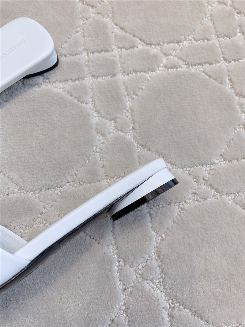 Ba1en*iaga duty free white leather logo slide sandals
