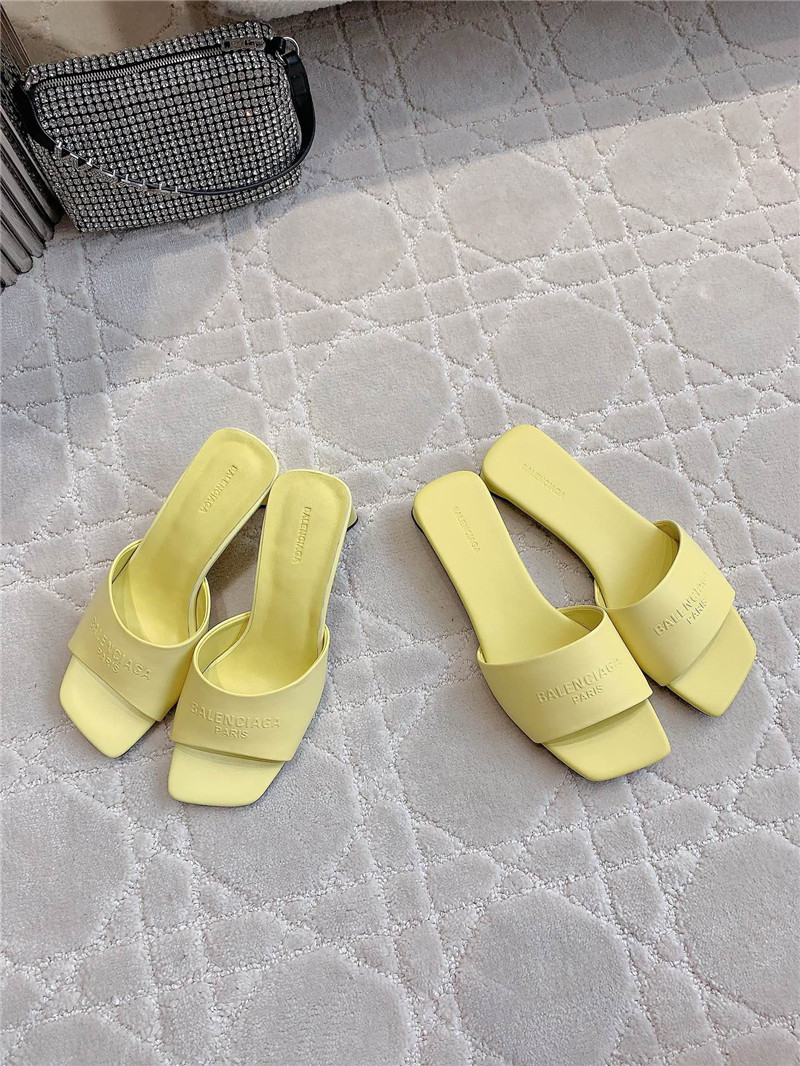 Ba1en*iaga duty free yellow women’s sandals