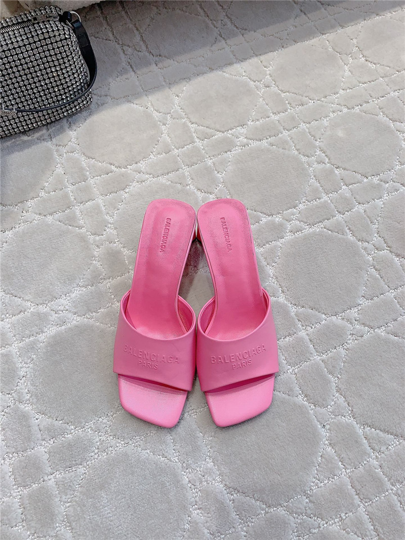 Ba1en*iaga duty free pink women’s sandal