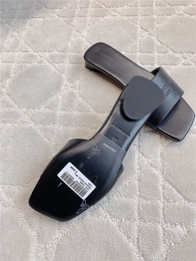 Ba1en*iaga duty free leather logo slide sandals