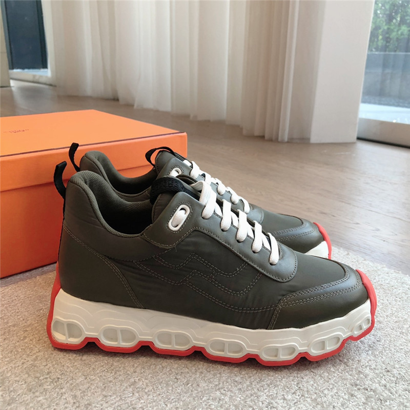 H**me5 impulse sneaker