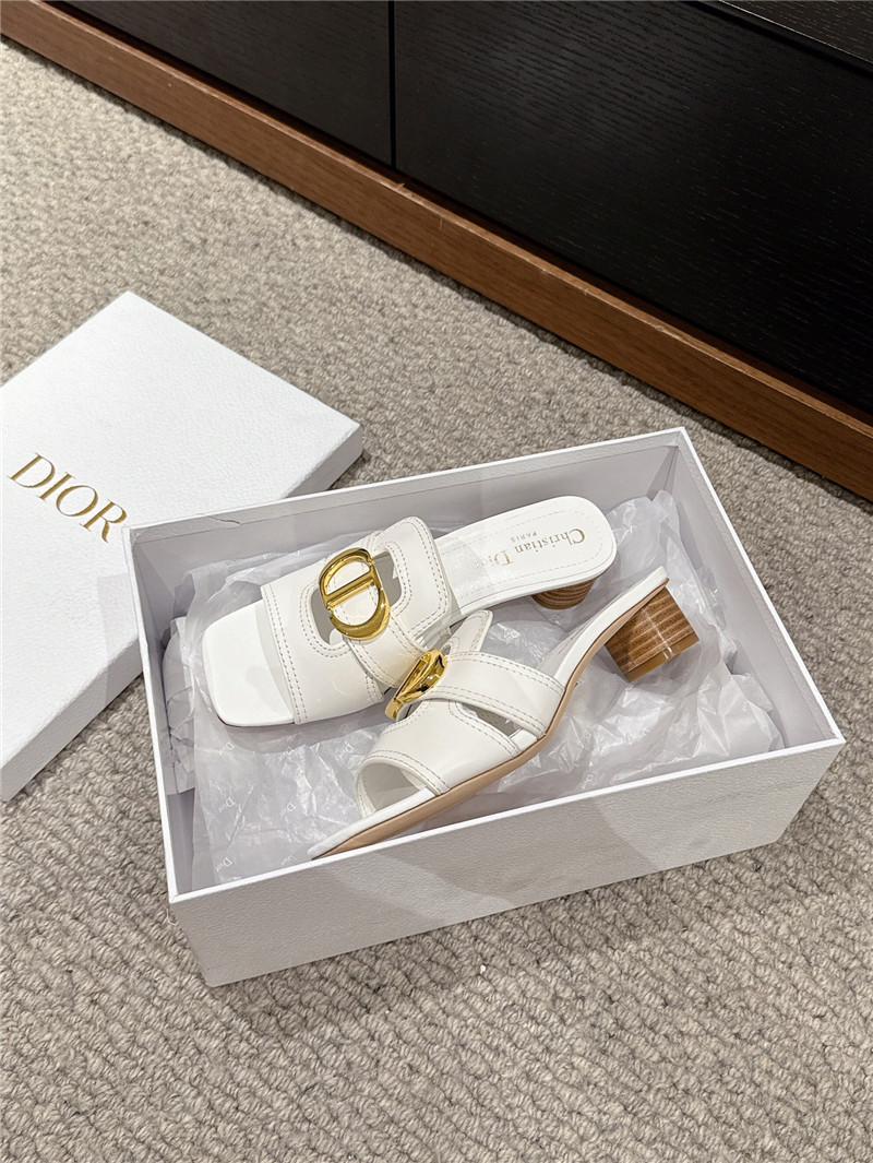 D10r 30 montaigne heeled slide white