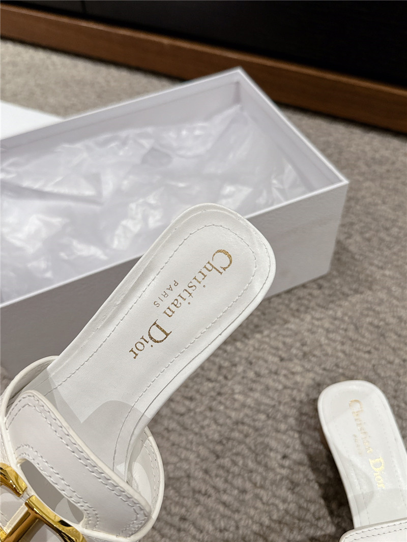 D10r 30 montaigne heeled slide white