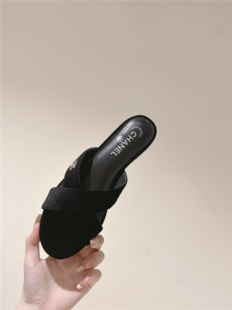 Ch**el velvet crisscross strap slippers black