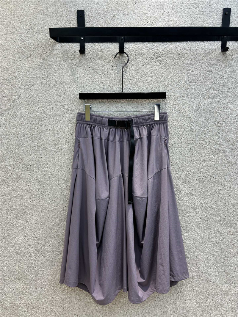 Pra*a silhouette workwear style trousers skirt replica clothing sites