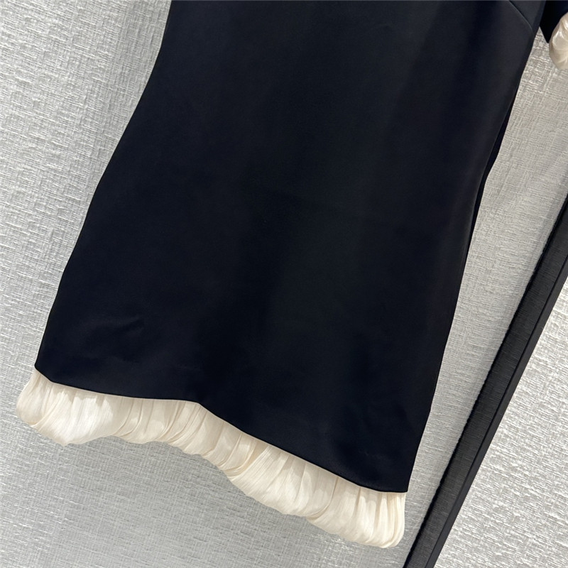 Va1e*ntin0 short sleeve dress cheap replica designer clothes