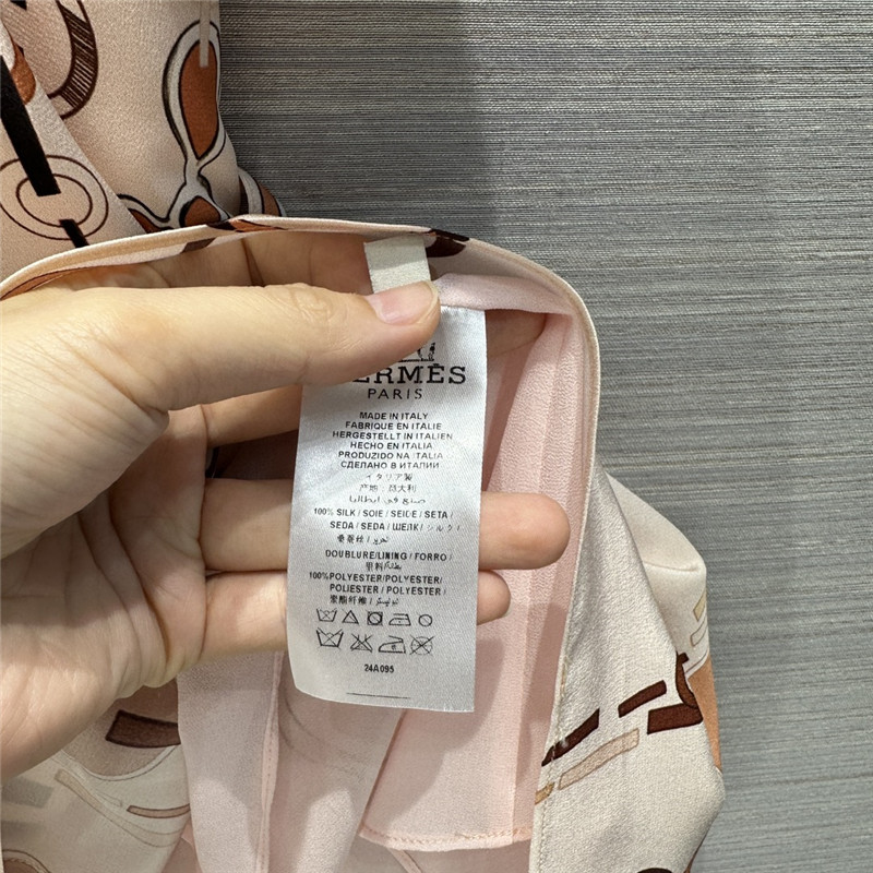 H**me5 silk short-sleeved dress replica clothing sites