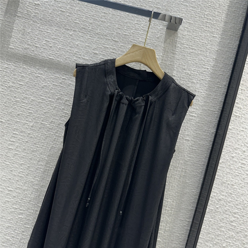 The R0w pleated crew neck vest long dress replica clothing